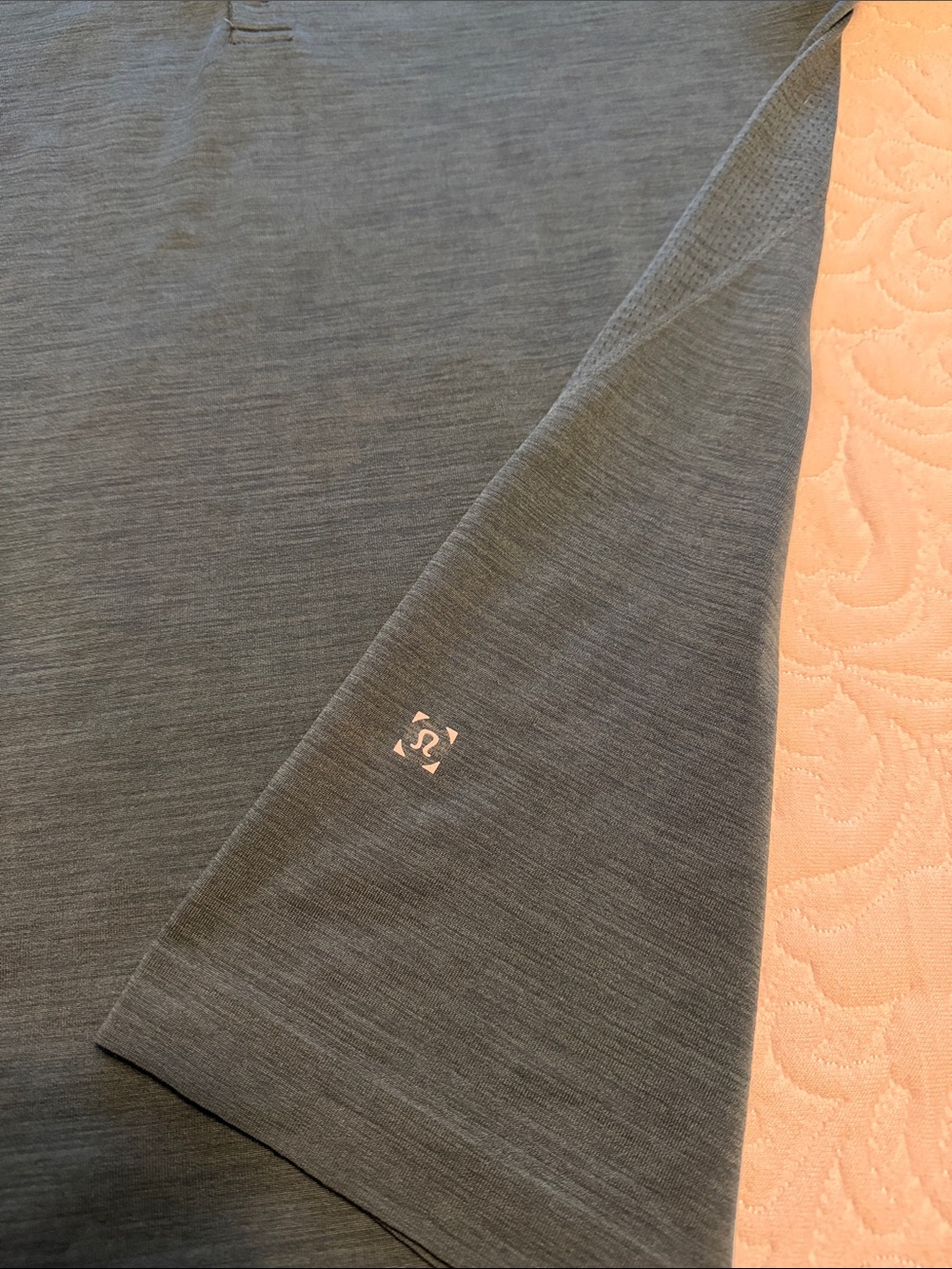 Lululemon Men's Short-Sleeve Henley Polo in Teal - Picture 2 of 3